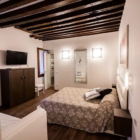 Apartment Silver *