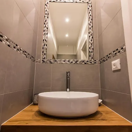 Apartment Silver *